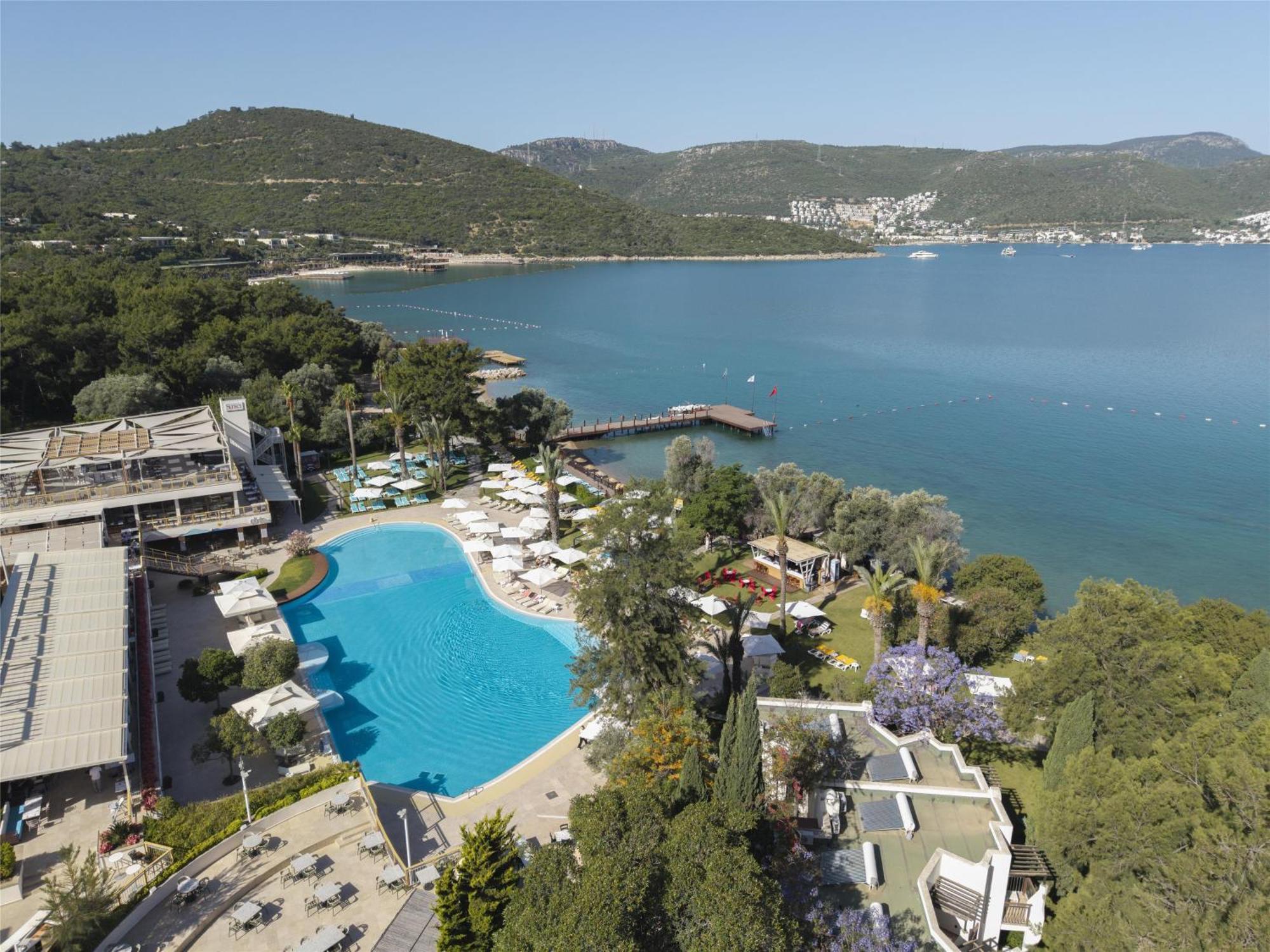 Complex Doubletree By Hilton Bodrum Isil Club Ultra Torba