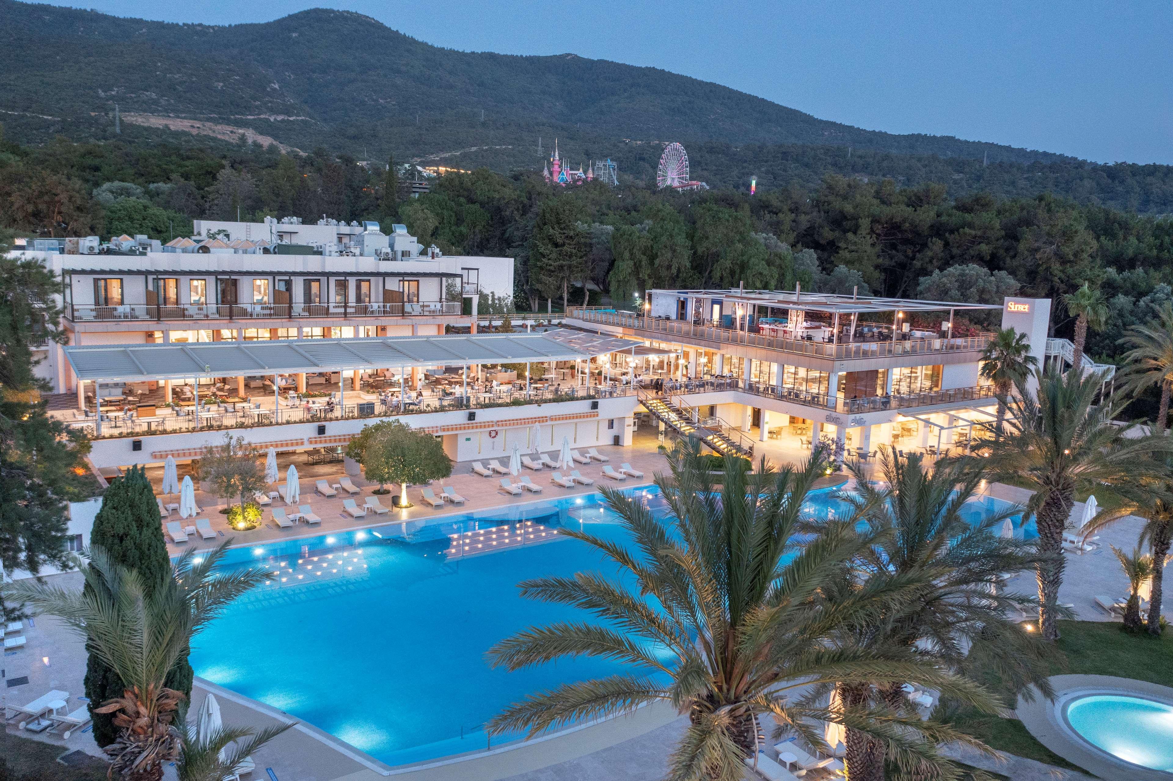 אתר נופש Doubletree By Hilton Bodrum Isil Club Ultra טורבה