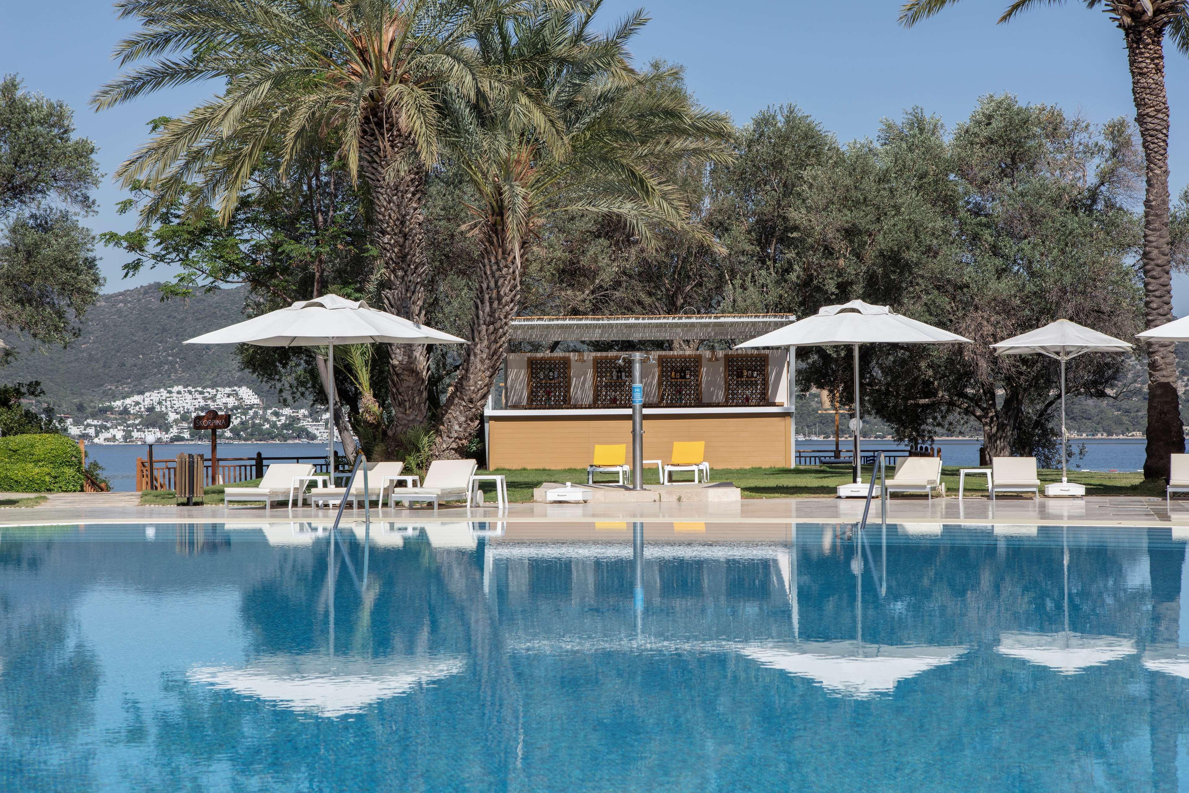 אתר נופש Doubletree By Hilton Bodrum Isil Club Ultra 5*