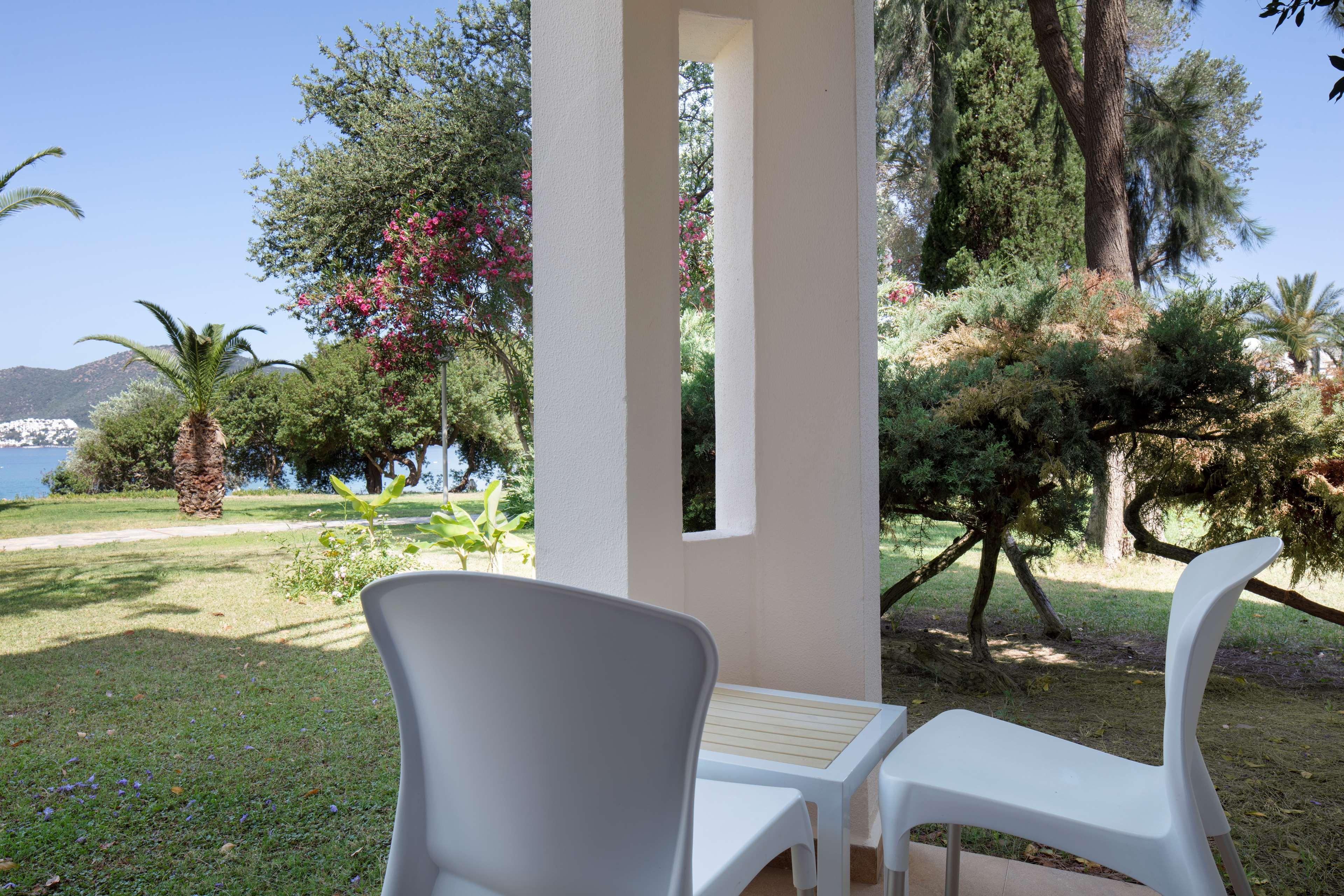 Resort Doubletree By Hilton Bodrum Isil Club Ultra 5*